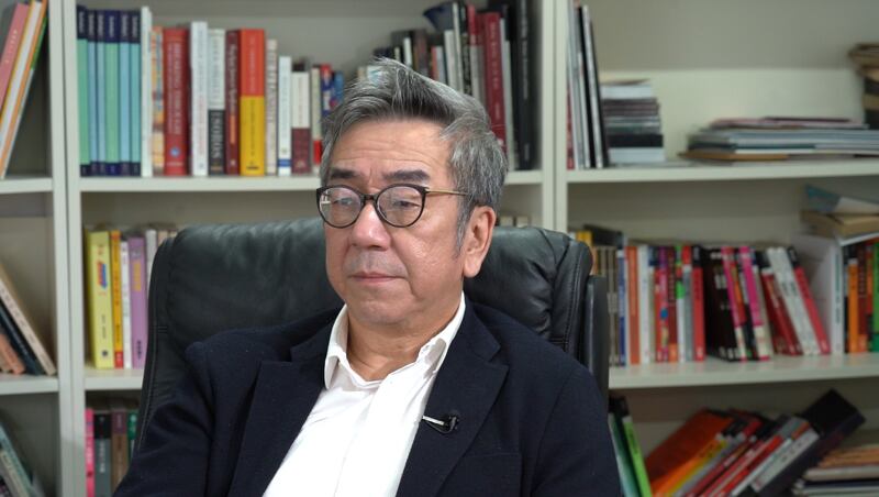 香港資深時事評論員陶傑指出，中央政府的「每一步棋」，就是取消「一國兩制」。（鄧穎韜 攝）