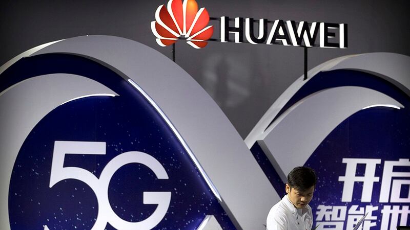 中国企业华为与中兴都在致力于5G开发(美联社)