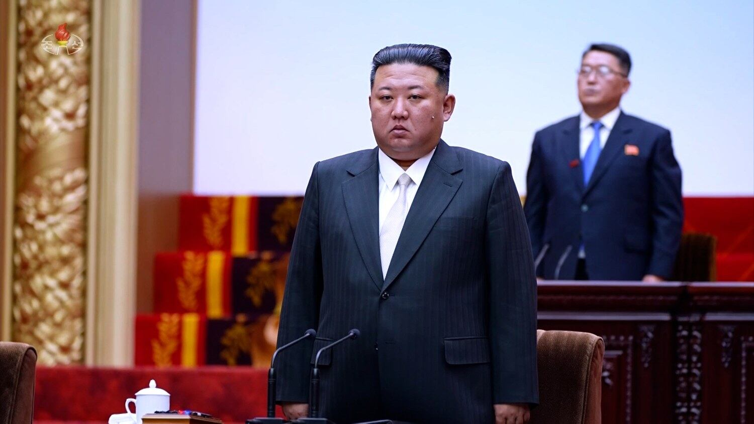 북한 김정은 국무위원장이 지난 26~27일 평양 만수대의사당에서 열린 최고인민회의 제14기 제9차 회의에 참석했다고 조선중앙TV가 28일 보도했다.