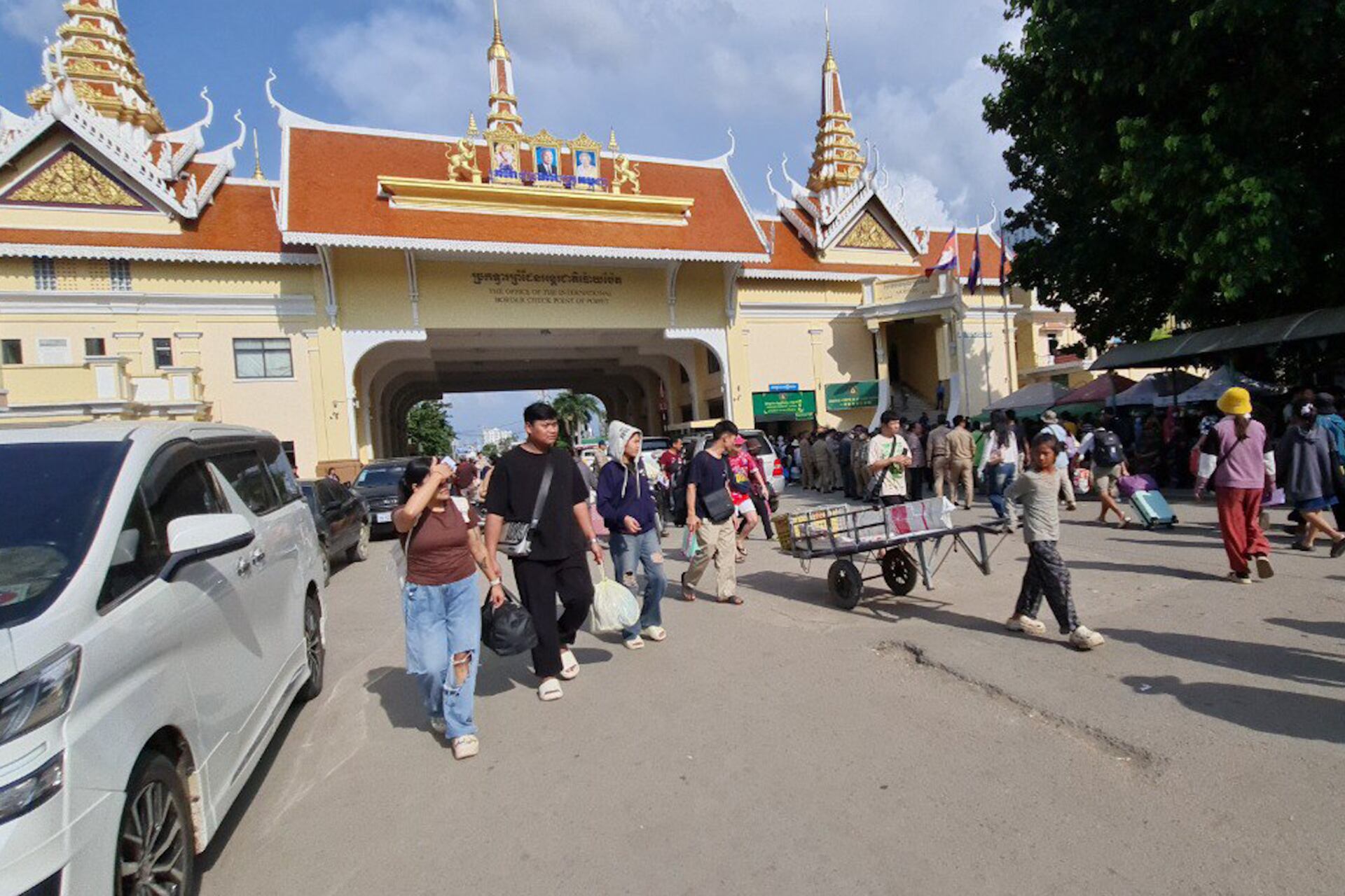 Cambodian workers face discrimination during Cambodia-Thai border dispute.