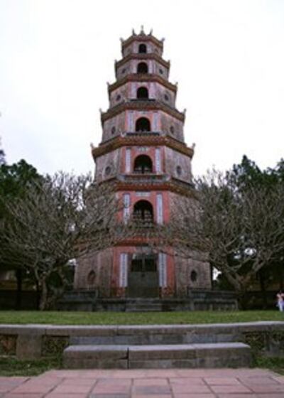 ThienMuPagoda_wikipedia_250.jpg