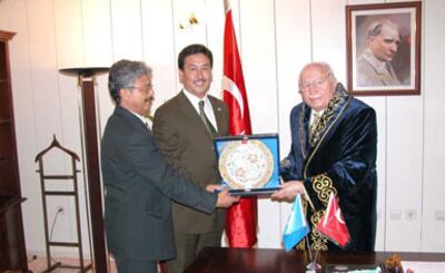 nejmettin-erbakan-385.jpg