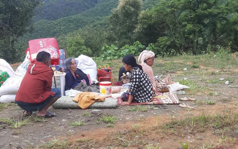 (ထန်တလန် စစ်ဘေးဒုက္ခသည်တွေကို ၂၀၂၁ စက်တင်ဘာလက တွေ့ရစဥ်) Photo: Thantlang Placement Affairs Committee