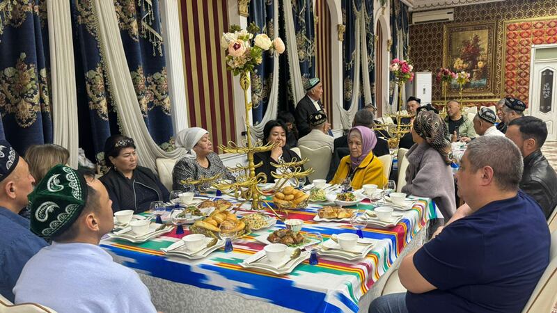 بارىن ۋەقەسىنىڭ 34 يىللىقىغا بېغىشلانغان خاتىرىلەش مۇراسىمىدىن كۆرۈنۈش. 2024-يىل 6-ئاپرېل، ئالمۇتا