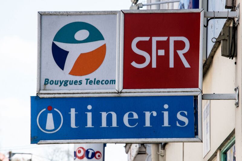 法国宪法委员会批准“反华为法”,迫使两大电信运营商(SFR和Bouygues)将拆除已经安装的华为5G移动网络天线。(法新社资料图片)