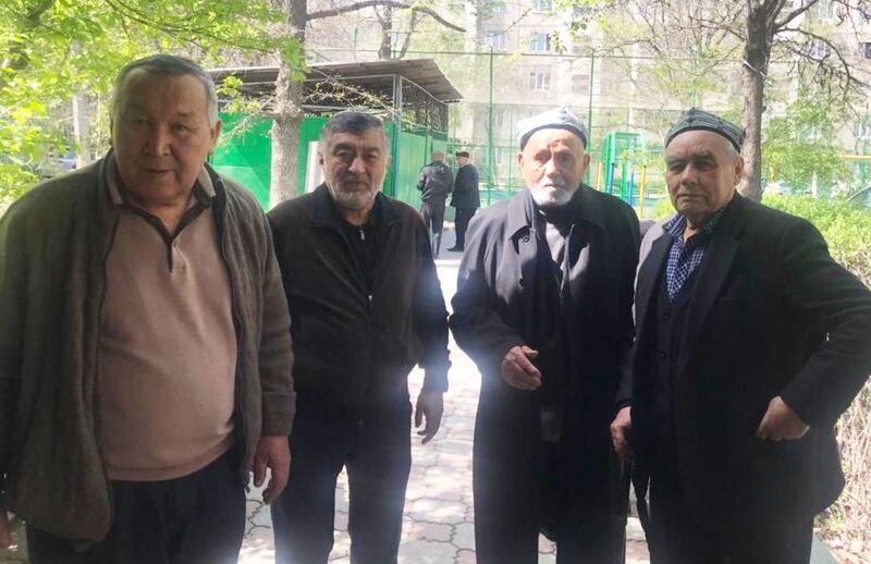 قىرغىزىستان ئۇيغۇرلىرى شەرقىي تۈركىستان مىللىي ئارمىيە قۇرۇلغانلىقىنىڭ 78-يىللىقى ۋە بارىن ئىنقىلابىنىڭ 33 يىللىقىنى خاتىرىلىدى. 2023-يىلى 8-ئاپرېل، بىشكەك.