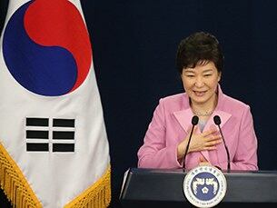 박근혜 대통령이 지난 1월6일 열린 신년 기자회견에서 '통일은 대박'임을 강조하는 모습.