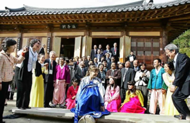 traditional_play_305