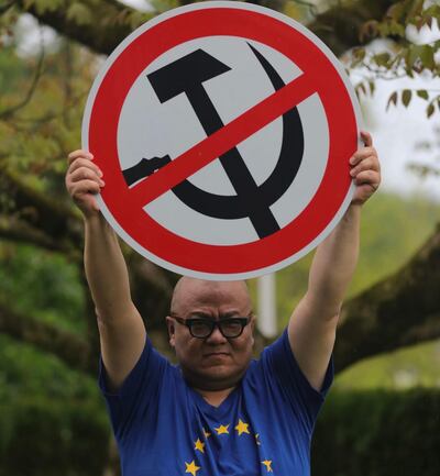 獨立藝術家楊偉東認為中國將體育政治化，多次籲國際奧委會對中國進行調查。 (楊偉東提供 / 拍攝日期不詳）