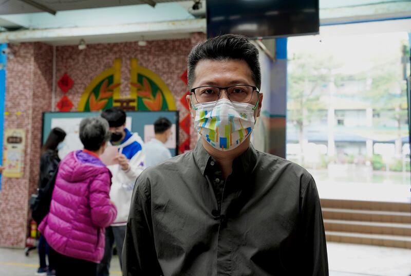 前元朗區議員黎國泳嚮往台灣民主選舉，也感慨香港已失去民主自由。（淳音 攝）