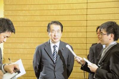 图片：日本首相菅直人5号晚在官邸就此向记者表示:“首先应彻查原因，两国的冷静处理非常重要。”（南洲提供）