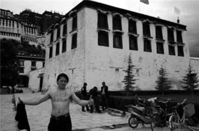图片：在西藏布达拉宫（郑连杰提供）