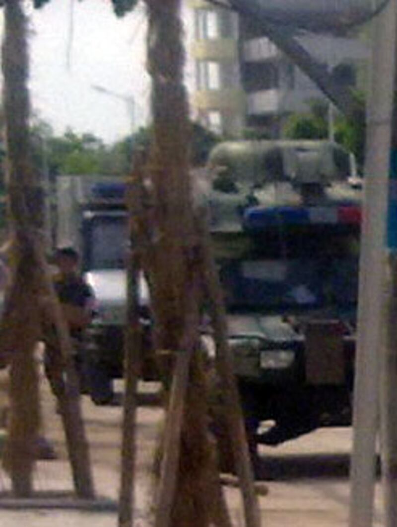 Hainan_power_armed_policeB0422_305.jpg