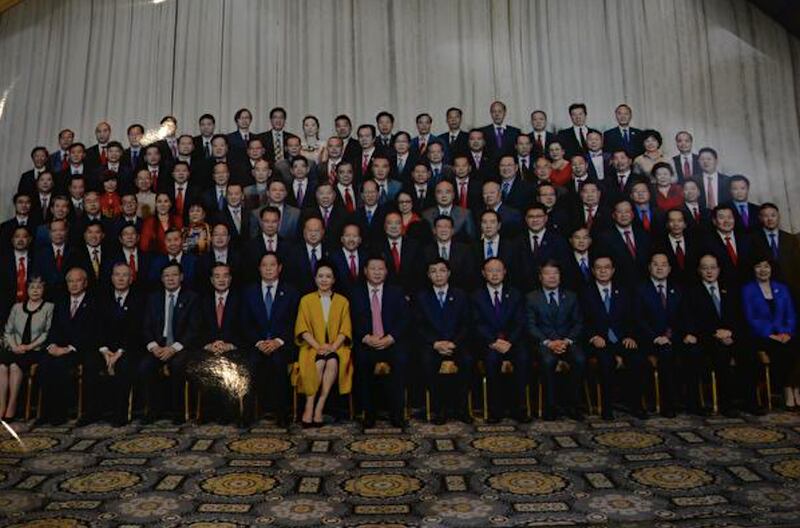 習近平2015年中秋在紐約接見眾親共僑領的合影照,安全忠在第二排右二。(取自東區聯邦法庭文件)