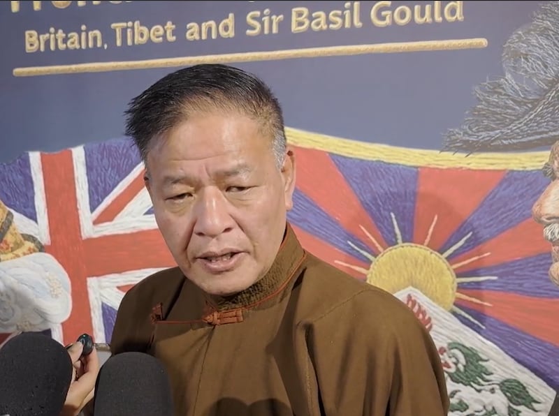 འགྲེམས་སྟོན་སྐབས་སྲིད་སྐྱོང་མཆོག་གིས་གསར་འགོད་པར་བཀའ་ལན་གནང་བཞིན་པ། ༢༠༢༦།༤།༣