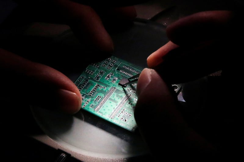 中国大陆财政部出台针对半导体业最高免十年所得税优惠的政策,并扩及整体产业链业者,被视为历来最大半导体免税政策。(路透社)