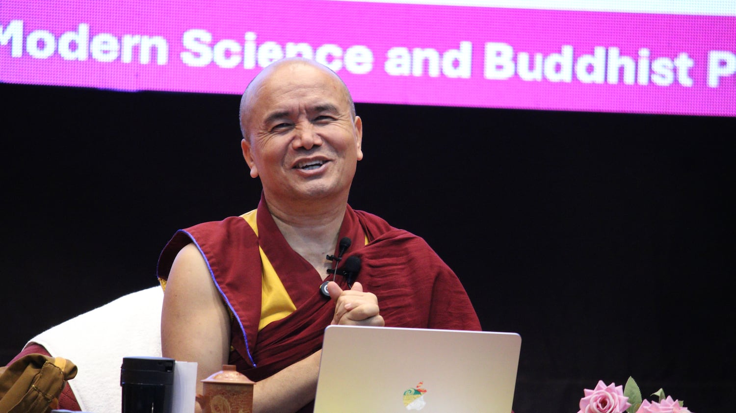 ནང་ཆོས་དང་ཚན་རིག་ཟུང་འབྲེལ་གྱི་ཐབས་ལམ་ལ་དོ་སྣང་།