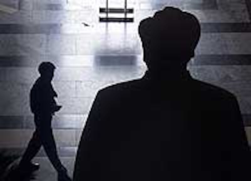 Mao_shadow200.jpg