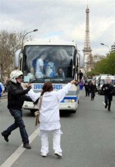 torch_paris_protest200