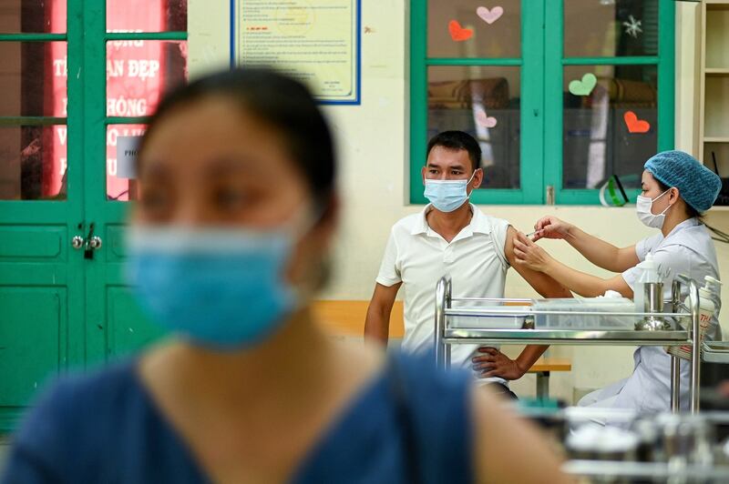 Hình minh hoạ. Tiêm vắc-xin ngừa COVID-19 ở Hà Nội hôm 30/7/2021