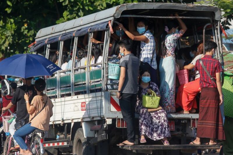 hlaingtharyar-workers.jpeg