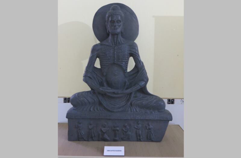 រូបបដិមាព្រះពុទ្ធទ្រង់ធ្វើទុក្ករកិរិយា តាំងពិព័រណ៍នៅវត្តឧណ្ណាលោម កាលពីថ្ងៃទី១៤ ខែកុម្ភៈ ឆ្នាំ២០១៤។
