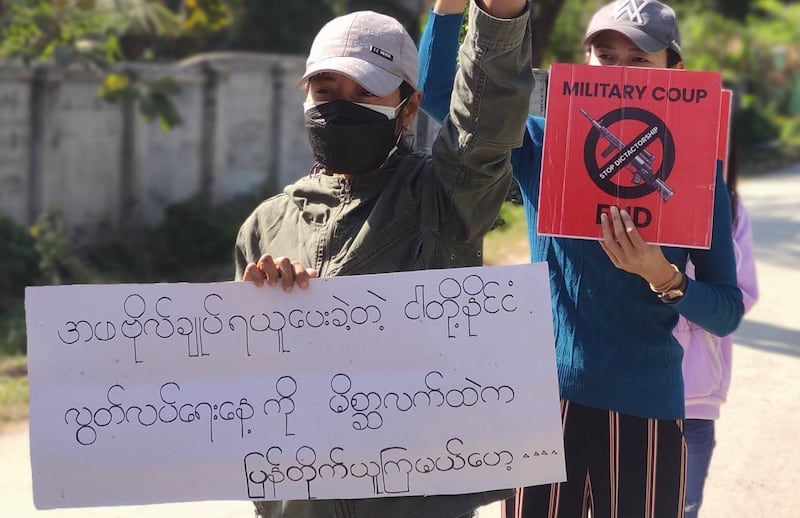 (လွတ်လပ်ရေးနေ့မှာ စစ်အာဏာရှင်ကို ကလေးမြို့မှာ ဆန္ဒပြစဥ်) Photo: CJ