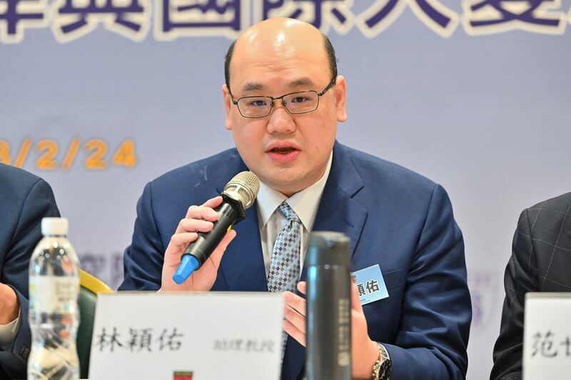 淡江大學助理教授林穎佑：軍費增加對於習近平來說是掌握軍權、握住國防力量的方式。（鍾廣政 攝）