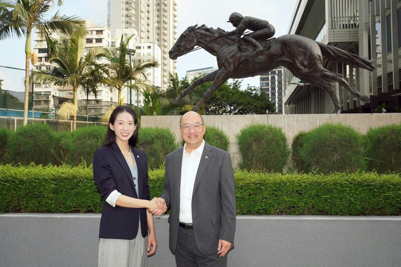 譚志源宣佈，港隊劍擊代表江旻憓將加入加入馬會公司事務部，任職對外事務助理經理，於8月11日履新。（譚志源facebook圖片）