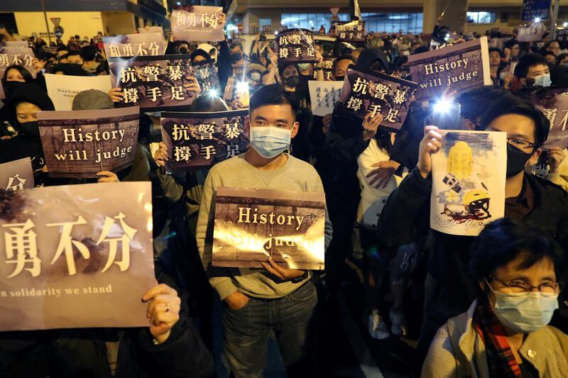 2019-12-20T000000Z_294701017_RC22ZD9MBTMM_RTRMADP_3_HONGKONG-PROTESTS.JPG