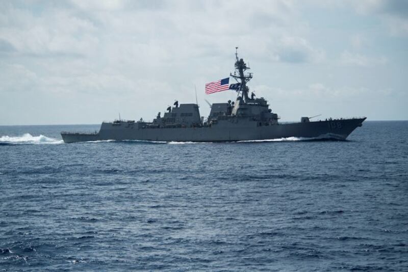 Hình minh hoạ. Tàu USS Wayne E. Meyer của Hải quân Mỹ đi qua Biển Đông hôm 11/4/2017