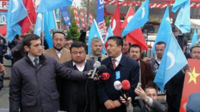Turkiye-Istanbulda-namayish-Wen-jyabaw-Siyit-Tumturk-muxbir-305