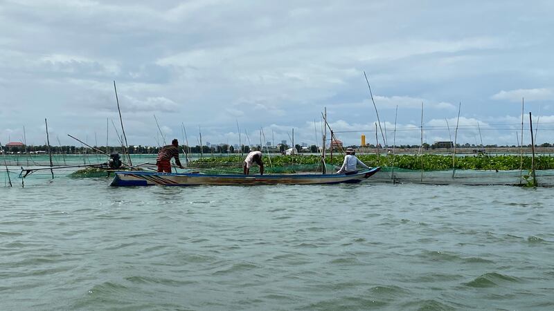 Boeng_Tamouk_Thon_Ratha.jpg