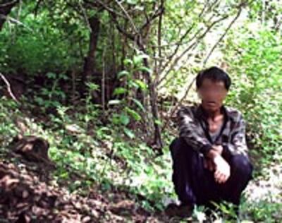 defector-200.jpg