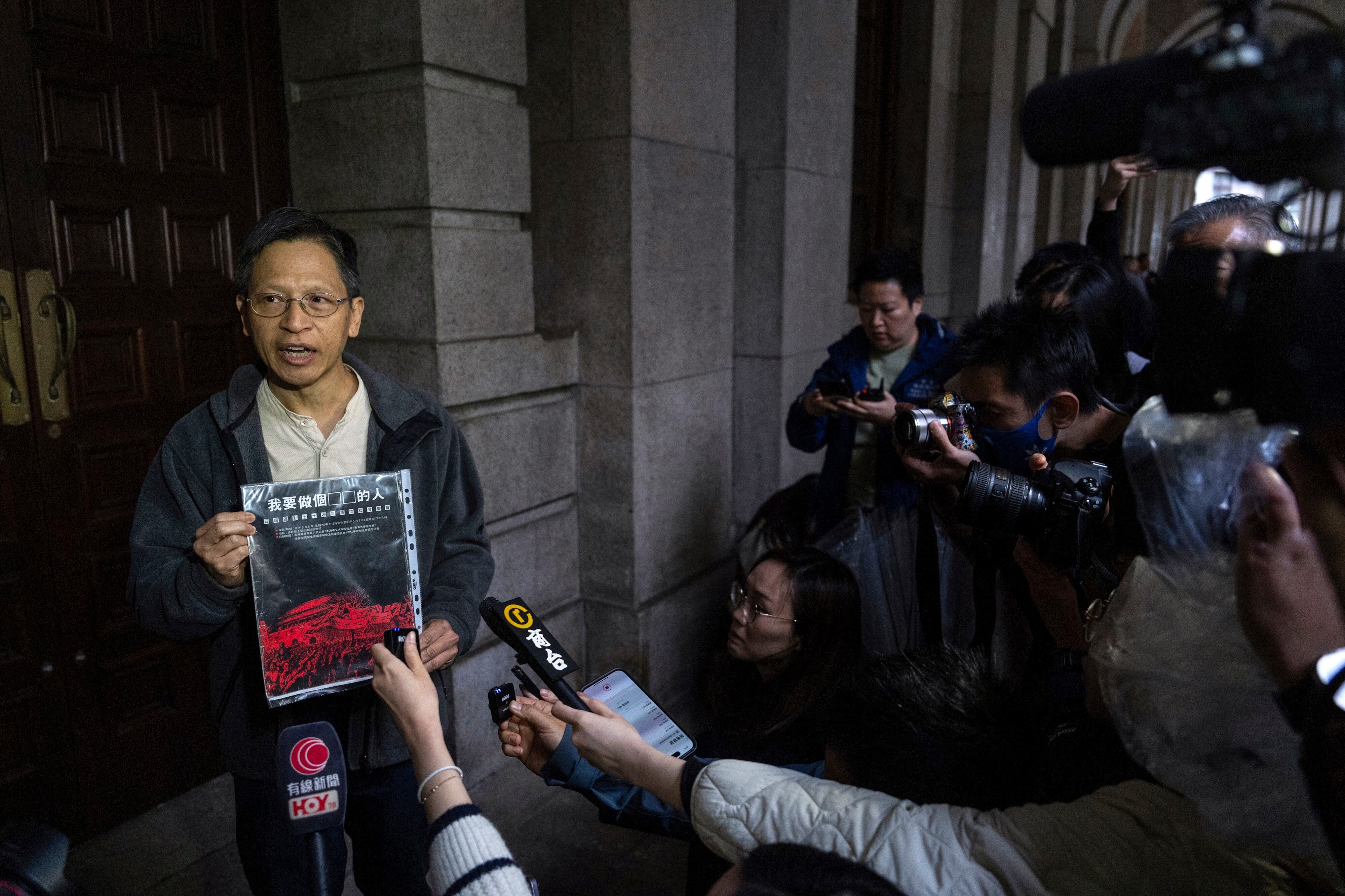 邓岳君表示,是邹幸彤的坚持支持他们继续争取公道,强调支联会不是外国代理人。