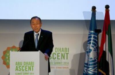 Tổng thư ký LHQ Ban Ki-moon kêu gọi tòan thế giới cần phải hành động mạnh hơn nữa nhằm đối phó với tình trạng biến đổi khí hậu hôm 04/5/2014 tại Abu Dhabi. AFP photo