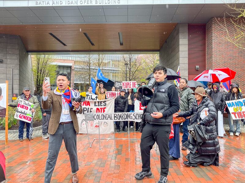 ENG_CHN_HK_AmbassadorProtest_04232024.2.JPG