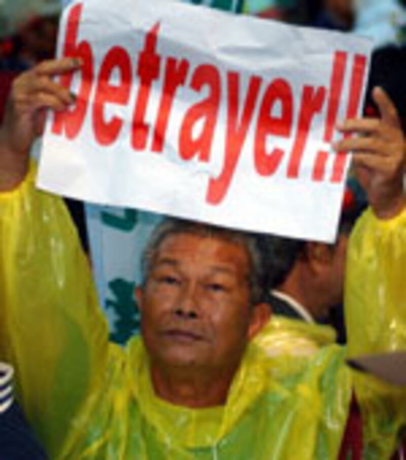LienProtestersBanner0426.jpg
