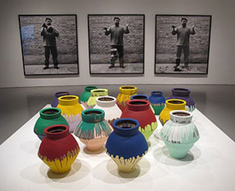 中國藝術家艾未未的專題展覽將於本週六在美國首府華盛頓赫希洪博物館（Hirshhorn Museum）展出，主題是“艾未未﹕根據什麽﹖”（AFP PHOTO / Rob MacPherson）