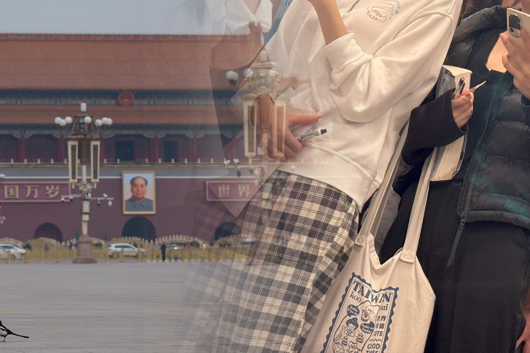 其中一個名為「四川旅遊產品暑期創作營」,表明無須報名費,主辦方會付參訪行程、住宿所需費用等。