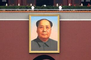 图片:北京天安门广场毛泽东像 ( kwikrick拍摄)
