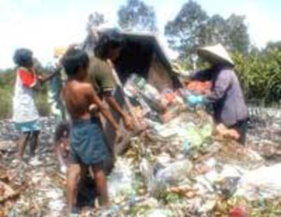wasteRacthai200.jpg