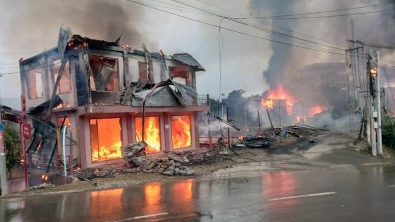 ချင်းပြည်နယ်၊ ထန်တလန်မြို့တိုက်ပွဲကြောင့် ပျက်စီးသွားသည့် နေအိမ်အချို့ကို ၂၀၂၁ ခုနှစ် စက်တင်ဘာ ၁၉ ရက်နေ့က တွေ့ရစဉ်။ (Citizen Photo)