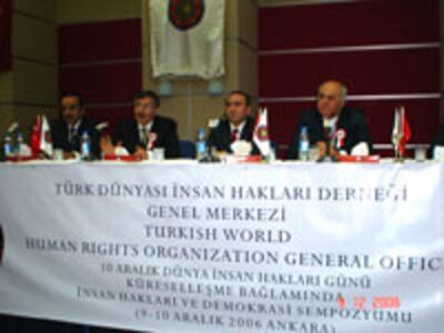 insan-heqliri-yighini.jpg