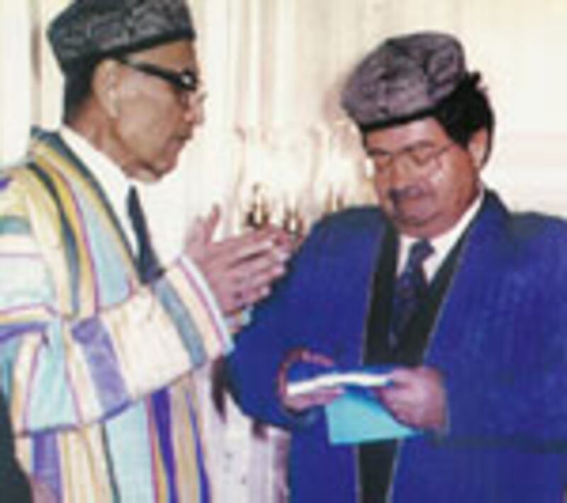 isa yusuf alptekin.jpg