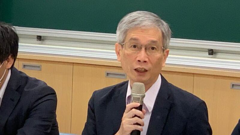 辅大日文系教授何思慎指，保钓鱼台就是保台湾。(记者 黄春梅摄)
