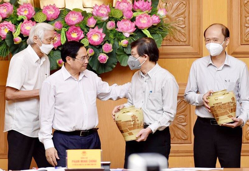 phamminhchinhtanghugom2021.jpeg