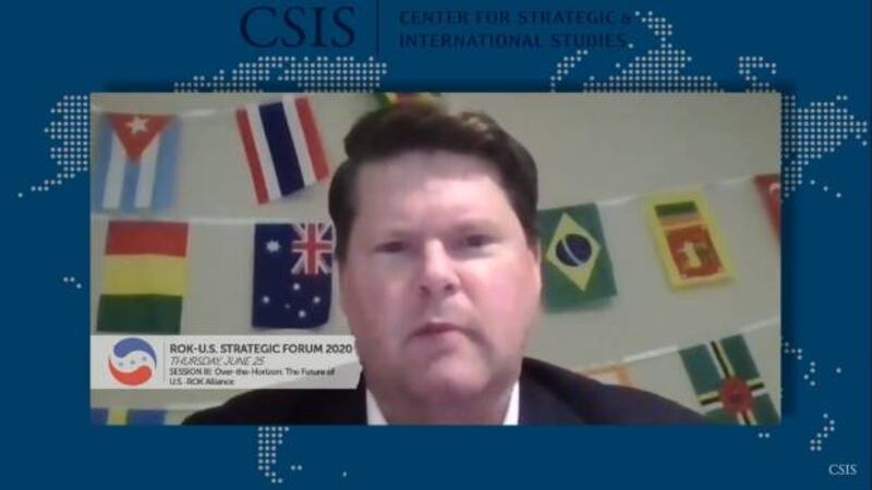 25일 CSIS가 주최한 화상회의에서 미북협상에 대해 말하고 있는 랜달 슈라이버 전 차관보.
