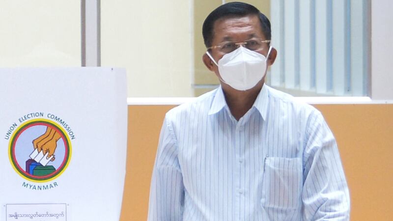 min aung hlaing1.jpg