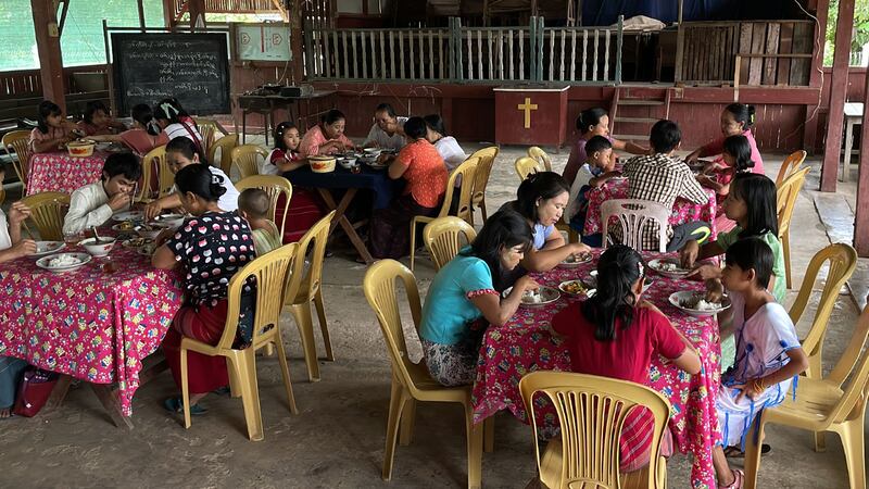 taungoo-refugee.jpg